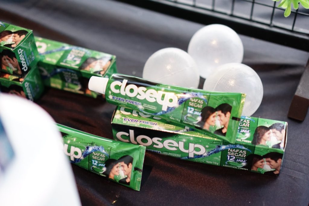 Close Up Menthol Fresh: Sensasi Segar Maksimal untuk Senyum Percaya Diri
